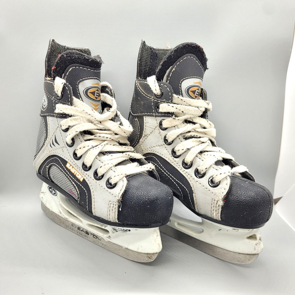 Easton Synergy 700 Youth Hockey Skates - 11Y Black White Good Condition